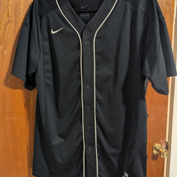 Nike Men's Black Button-Up Jersey - Picture 1 of 3